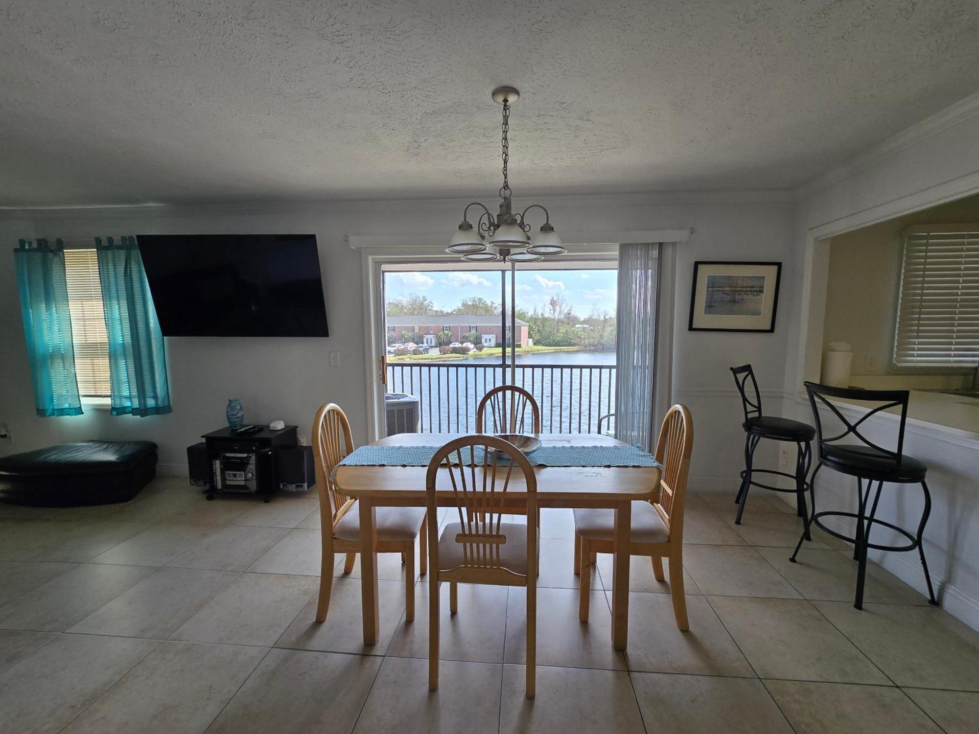 Beautiful Condo Close To Busch Gardens Tampa Luaran gambar